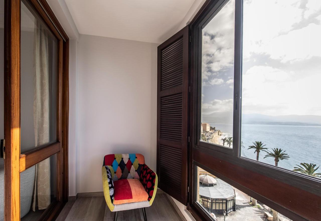 Appartement Front De Mer Hyper Centre Ajaccio  Buitenkant foto